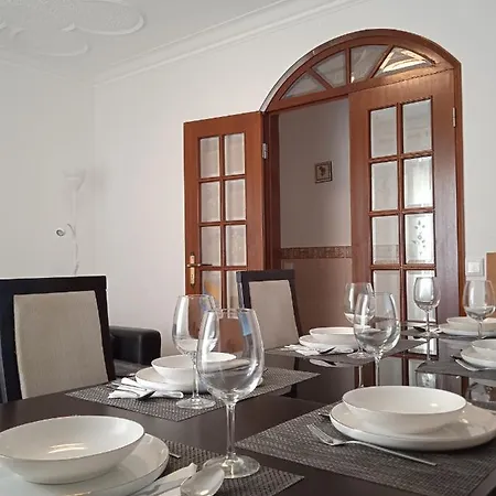 Appartement Inviting 2-bed In