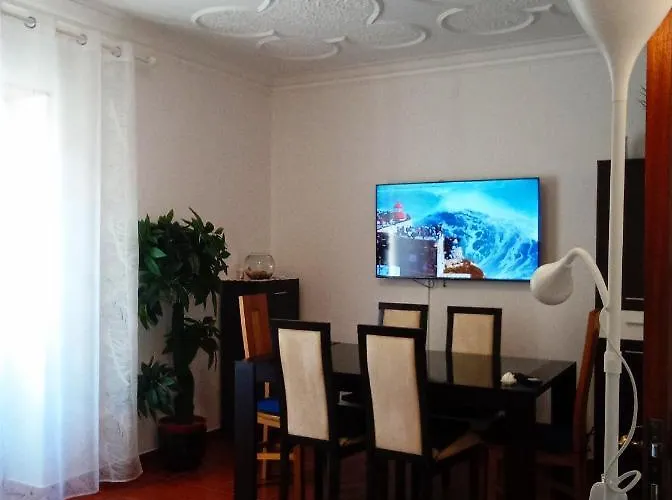 Inviting 2-bed In * Nazaré