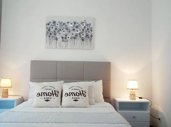 Apartament Inviting 2-bed In