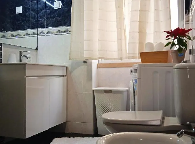 Apartament Inviting 2-bed In